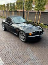 BMW Z 3  Schwarz 1,9 140 PS - BMW Z1 Gebrauchtwagen