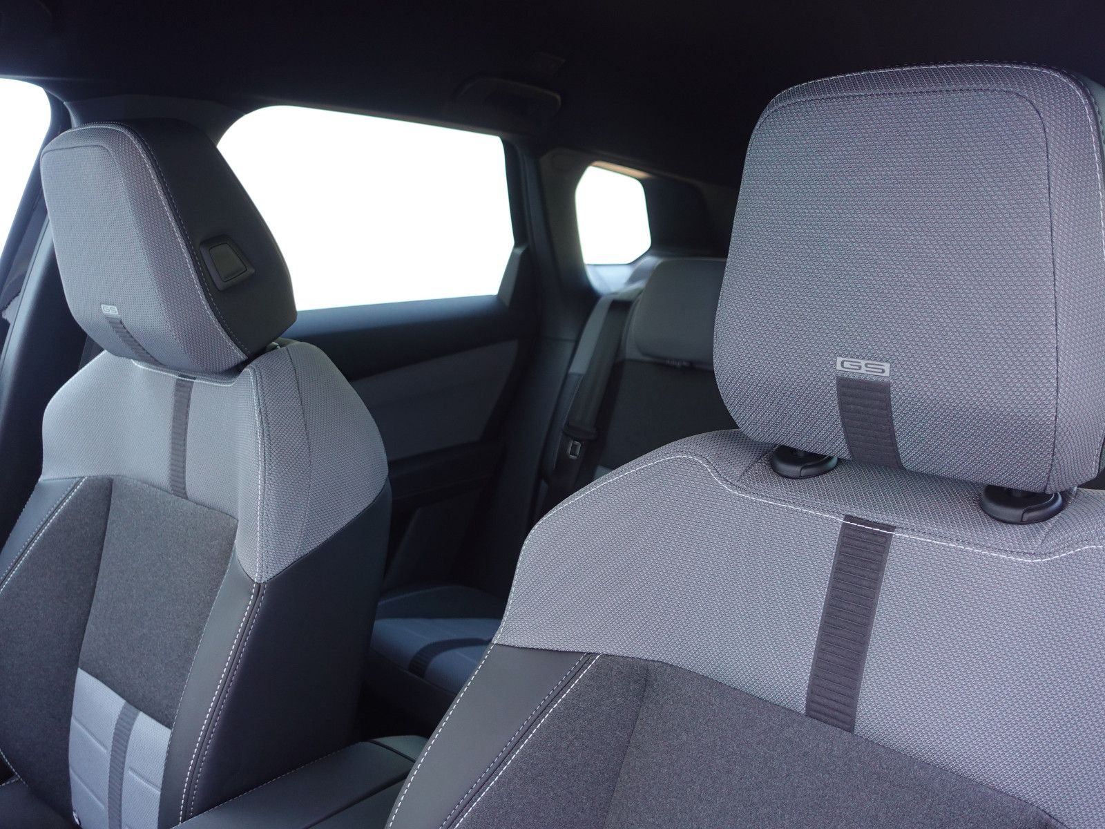 Fahrzeugabbildung Opel Grandland GS, Head Up, LED, PP, Navi, RFK