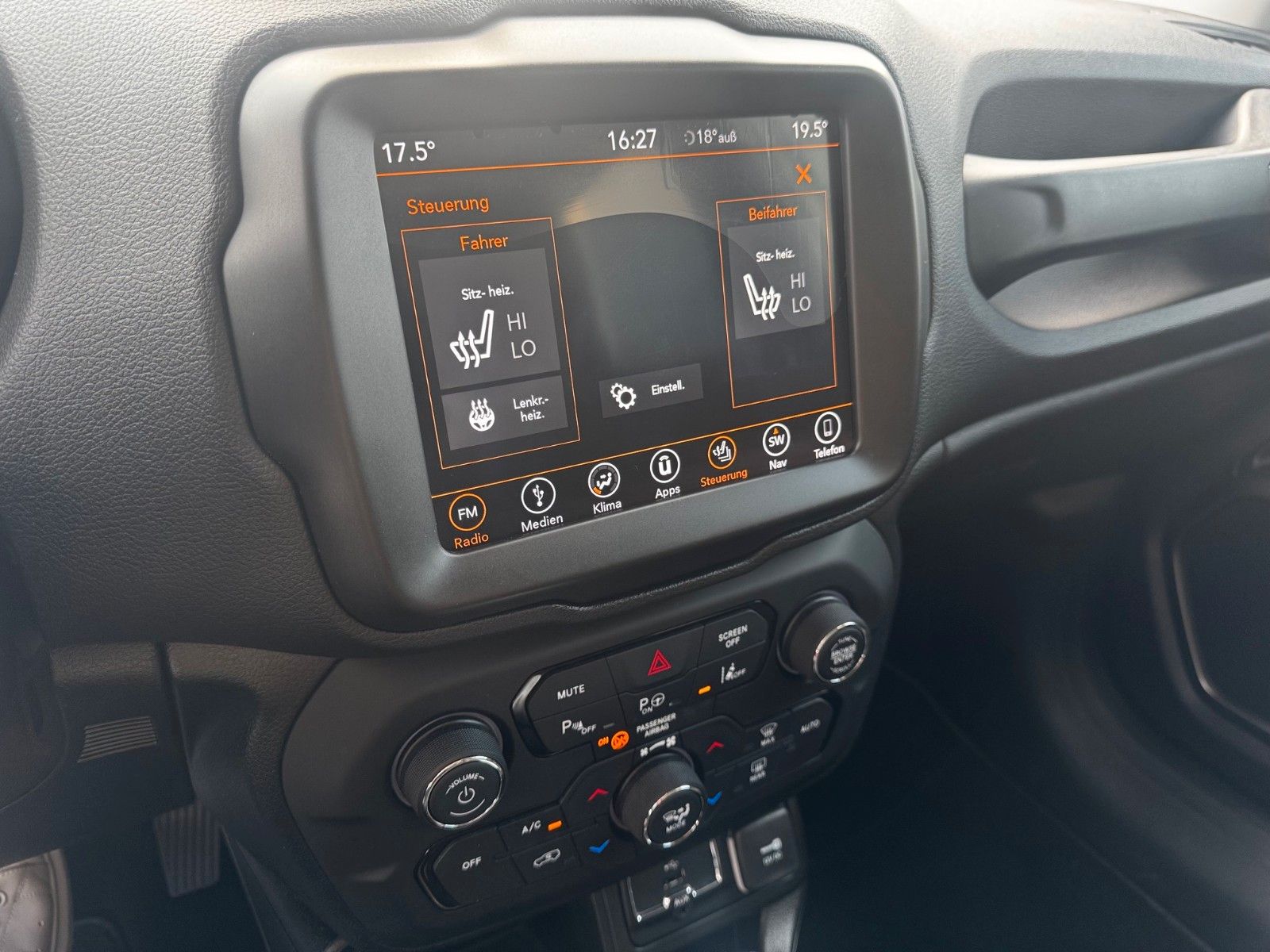 Fahrzeugabbildung Jeep Renegade Limited FWD Automatik Navi Kamera Sitzh