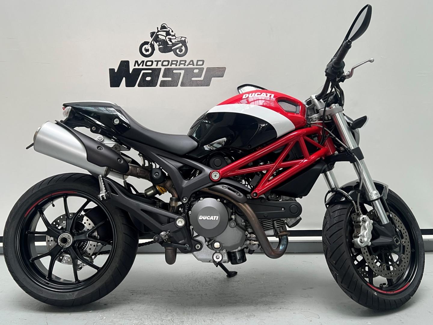 Ducati Monster 796 ABS