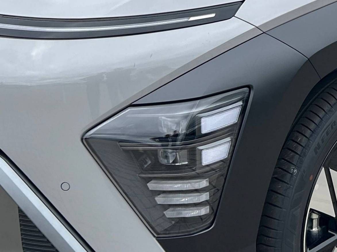 Fahrzeugabbildung Hyundai KONA 1.6 T-GDI (150 PS) Prime Teilleder, Navi, L