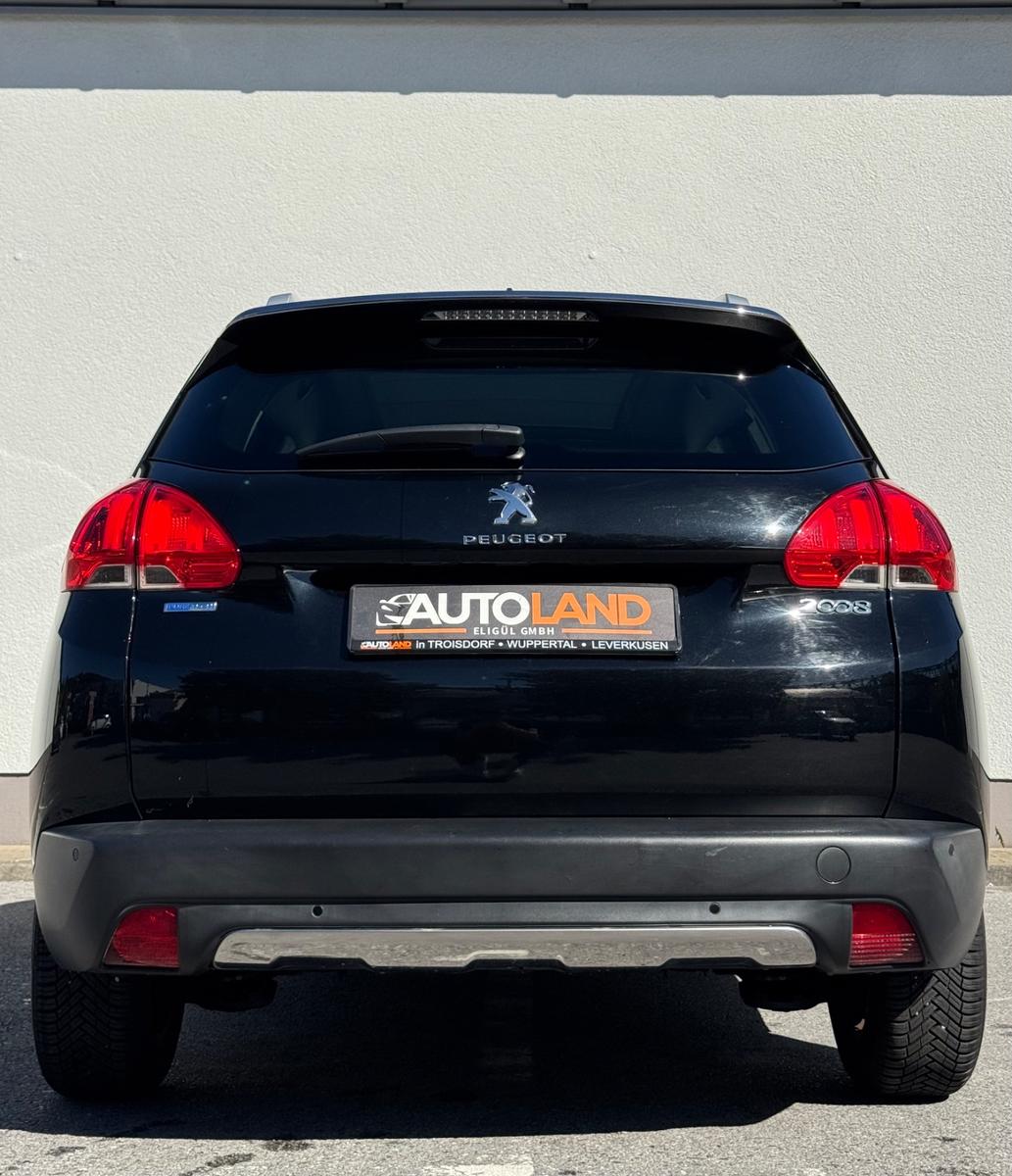 Peugeot 2008 Style*2.HAND*NUR 87TKM*PANO*NAVI*TEMPO*PDC