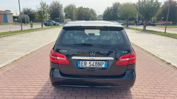 Mercedes B 180 - 5