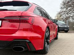 Fahrzeugabbildung Audi RS6 Avant 22"*LASER*HUD*AHK*NACHTSICHT*LEDER*ALC