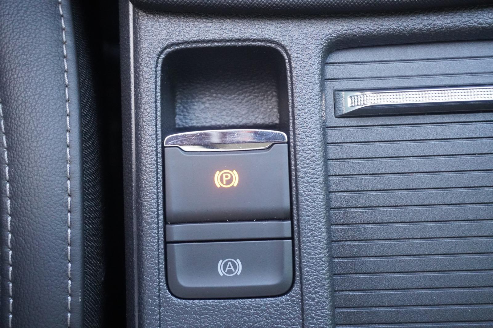Skoda Octavia Combi 1.5 TSI First Edition ACC Kamera