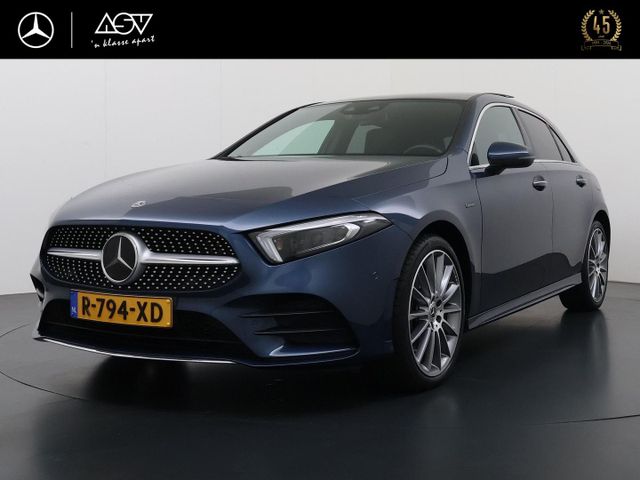 MERCEDES-BENZ A 250 e Premium | Burmester Surround System | Pa