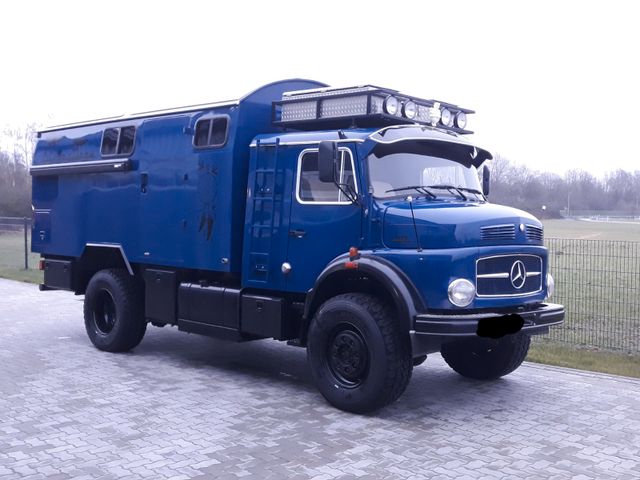 Mercedes-Benz Expedition Kurzhauber 1113 B