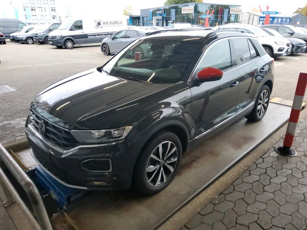 Fahrzeugabbildung Volkswagen T-Roc SPORT R-LINE PANONAVI BEATS SITZH. 1H