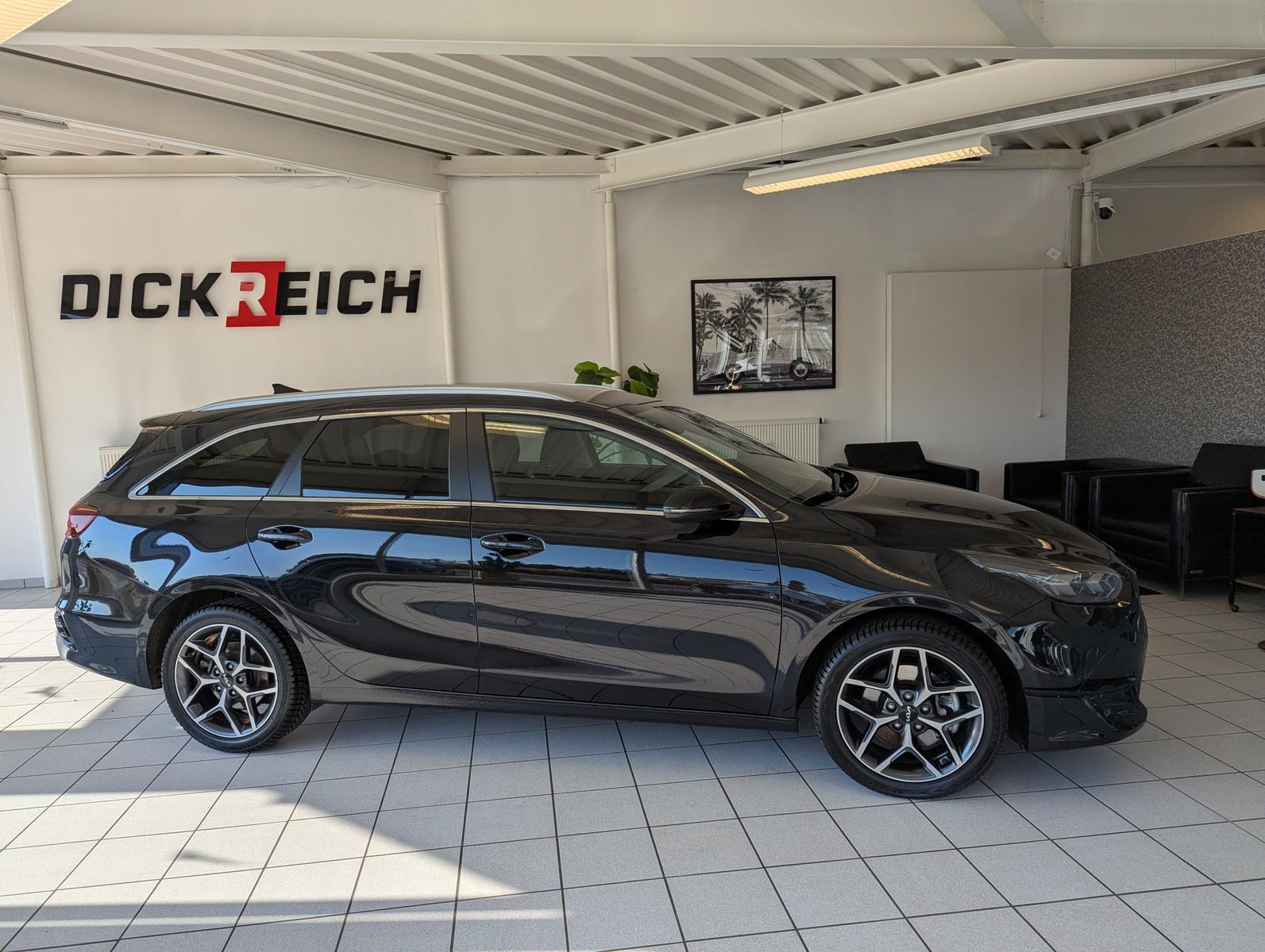Kia cee'd Sportswagon 1.5 Ultim Style-Pak JBL ACC 7J