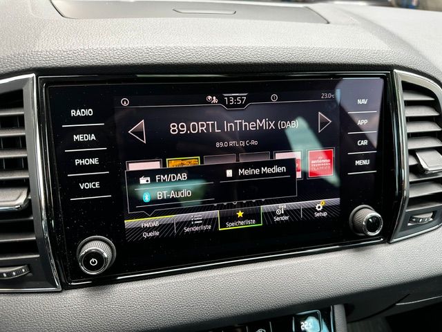 Karoq Ambition KAMERA;CARPLAY;PDC;KESSY