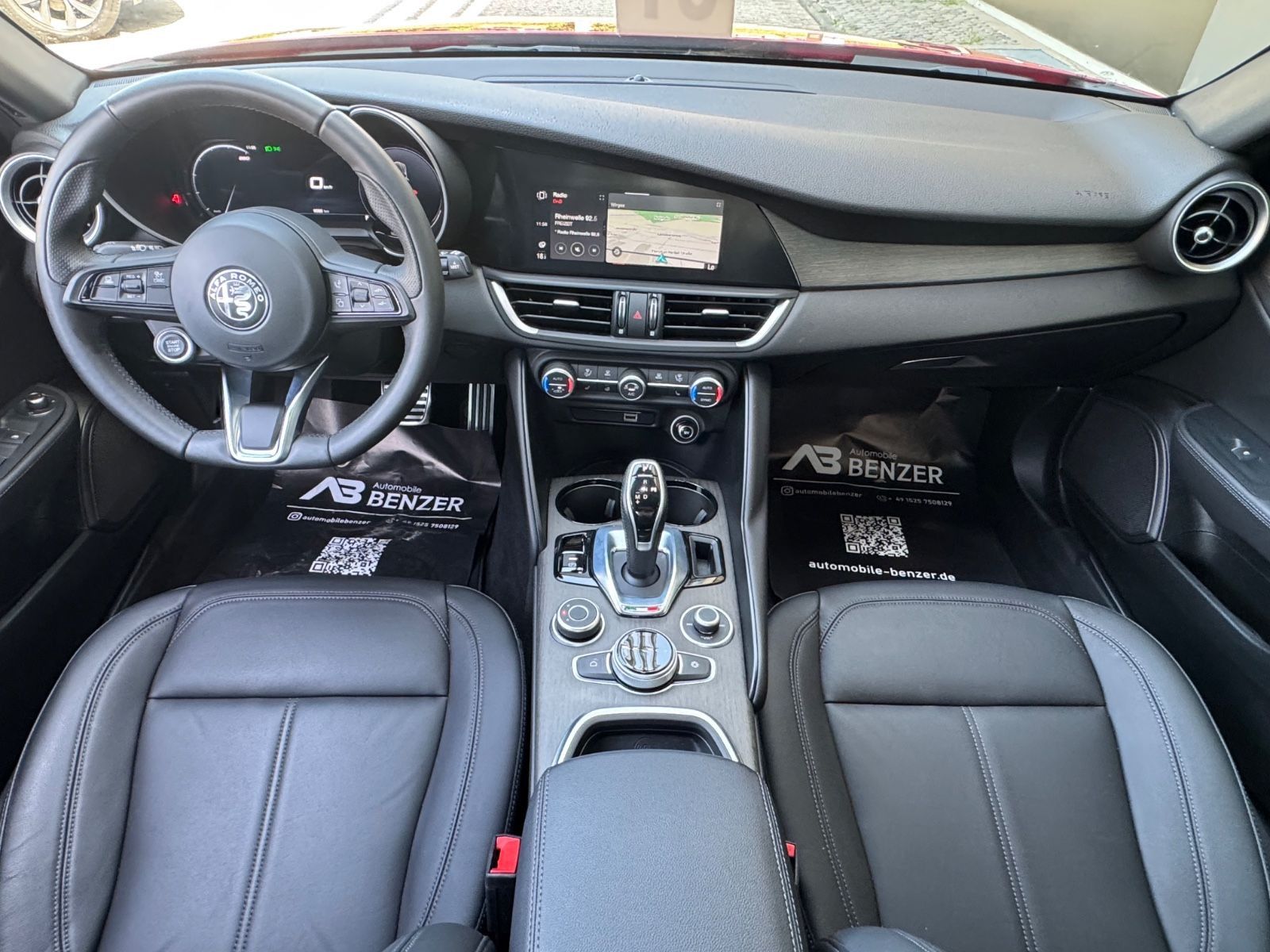 Fahrzeugabbildung Alfa Romeo Giulia Ti Q4/MEMORY/ACC/NAVI/KAMERA/LEDER/