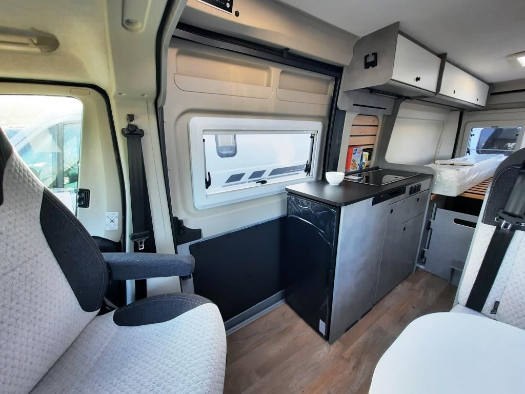 Fahrzeugabbildung Crosscamp ADVTR 6.4 EF Verfüg./Autom./Markise
