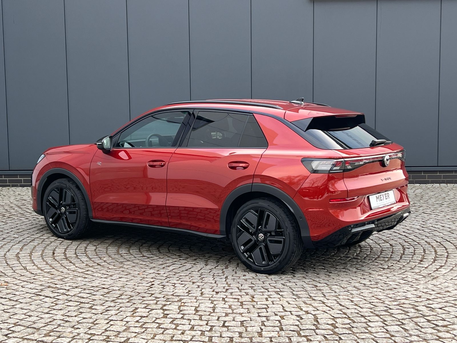 Fahrzeugabbildung Volkswagen T-Roc R-Line 1.5 eTSI DSG *Neues Modell, AHK, Bl