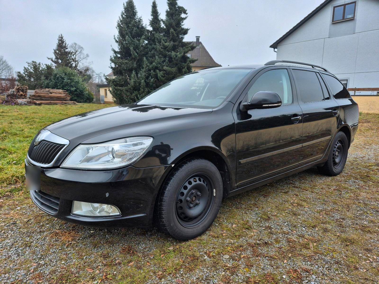 Skoda Octavia 2010 — engine 140 HP (103kW)