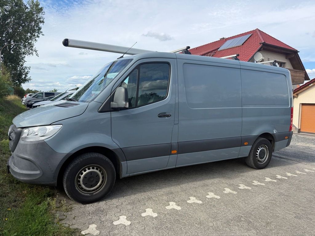 Image of Mercedes-Benz Sprinter