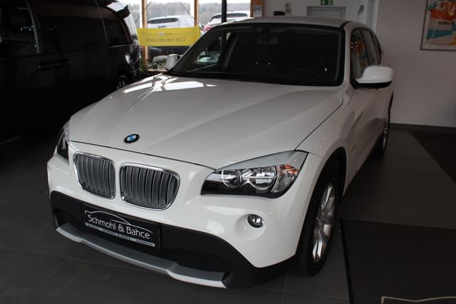 BMW X1 28 i xDrive Automatik*AHK*PDC*