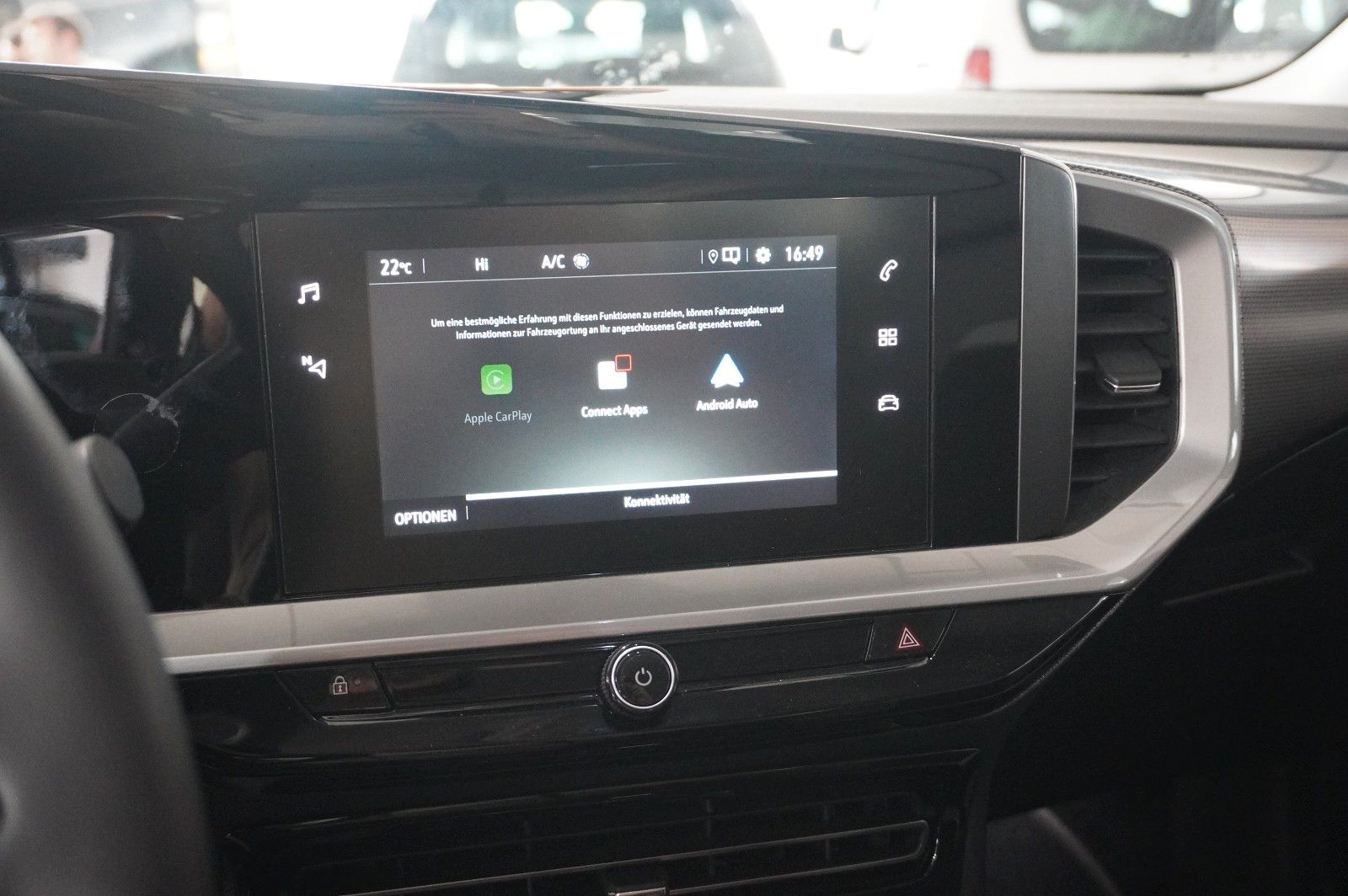 Fahrzeugabbildung Opel Mokka 1.2T ELEGANCE NAVI/LED/KAMERA/SH/SPORT/DAB