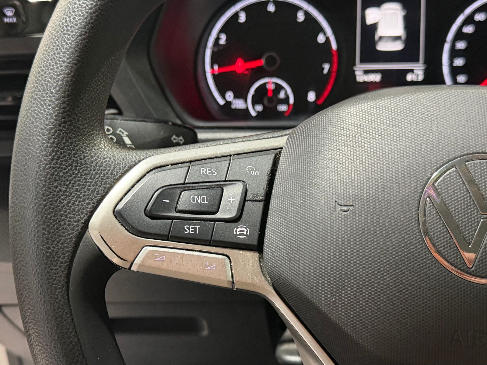 Fahrzeugabbildung Volkswagen Caddy  BLUETOOTH/AUTO-HOLD/ACC/TEMPOMAT/