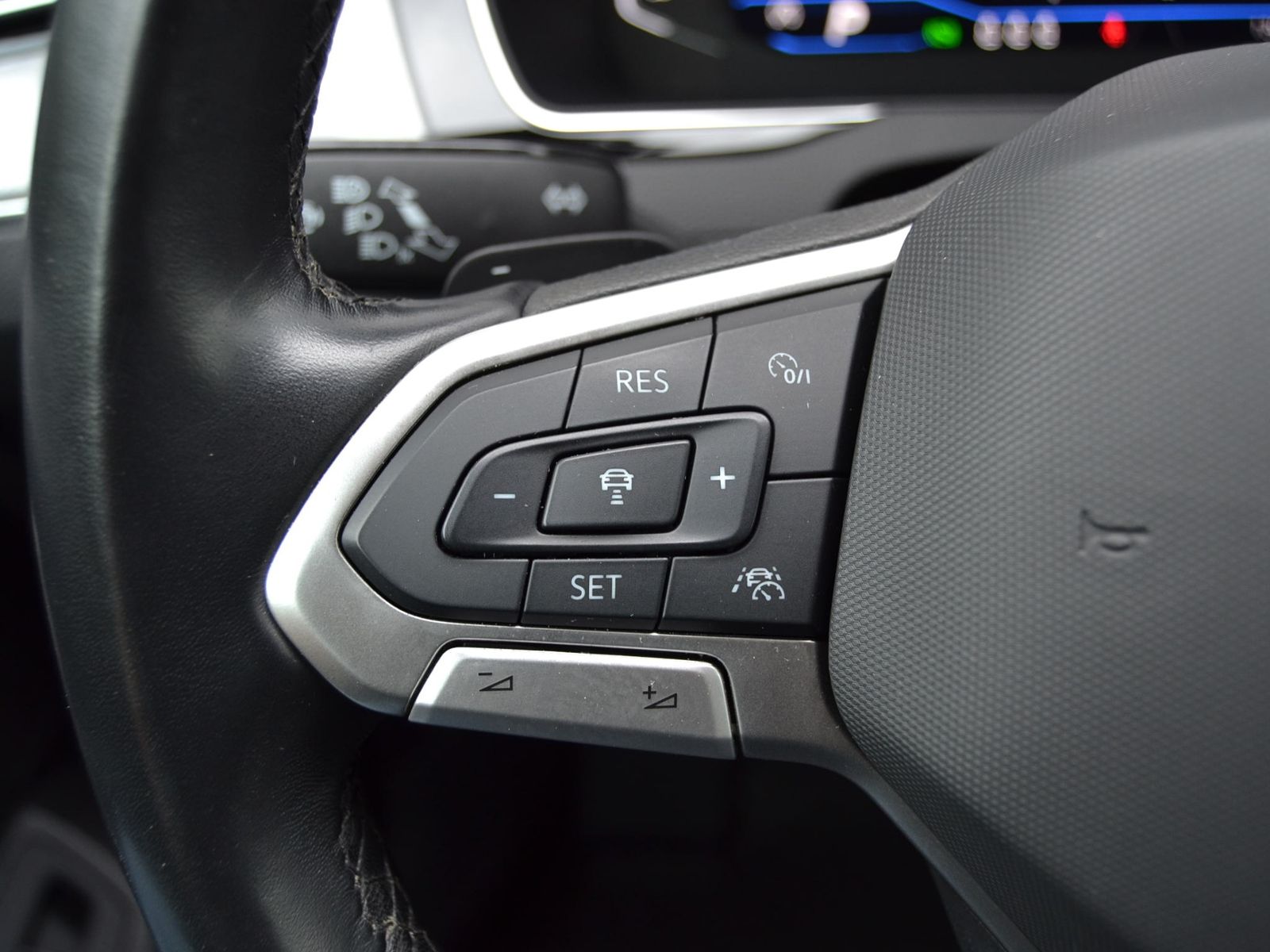 Passat Variant 2.0 TDI DSG AHK/STAND-HZ/MATRIX/N