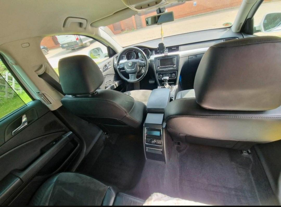 Skoda Superb 2009 — photo 8
