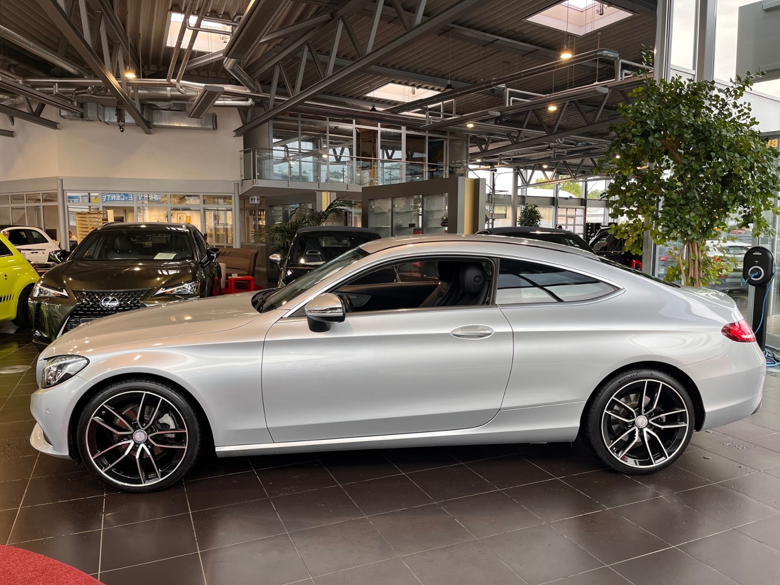 Fahrzeugabbildung Mercedes-Benz C -Klasse Coupe 180 KLIMA LED NAVI ALU