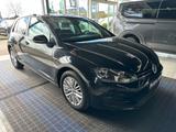 Volkswagen Golf VII Lim. Cup BMT - Volkswagen Golf mit Benzin-Antrieb: Kleinwagen