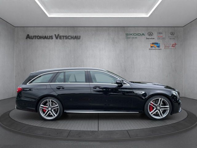 E Klasse E 63 S AMG 4Matic Bluetooth Navi LED