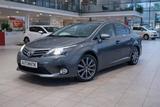 Toyota Avensis Executive 1.8 Automatik Leder Xenon SHZ 