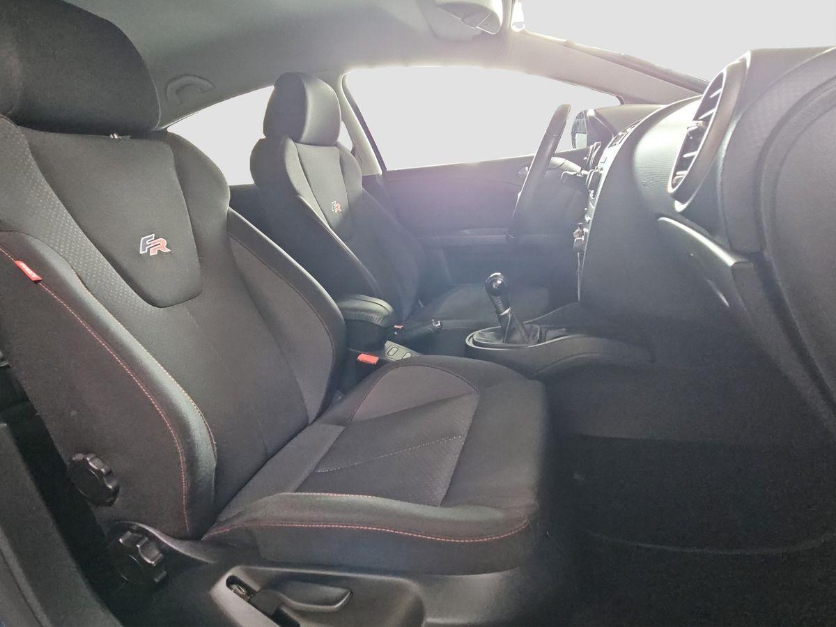 Seat Leon FR 2.0 TFSI 211ch - Navi - Carnet entretien - Bi-xénon - Suspension sport
