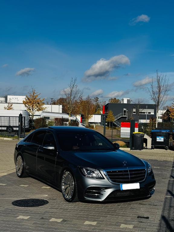 Mercedes-Benz S 560