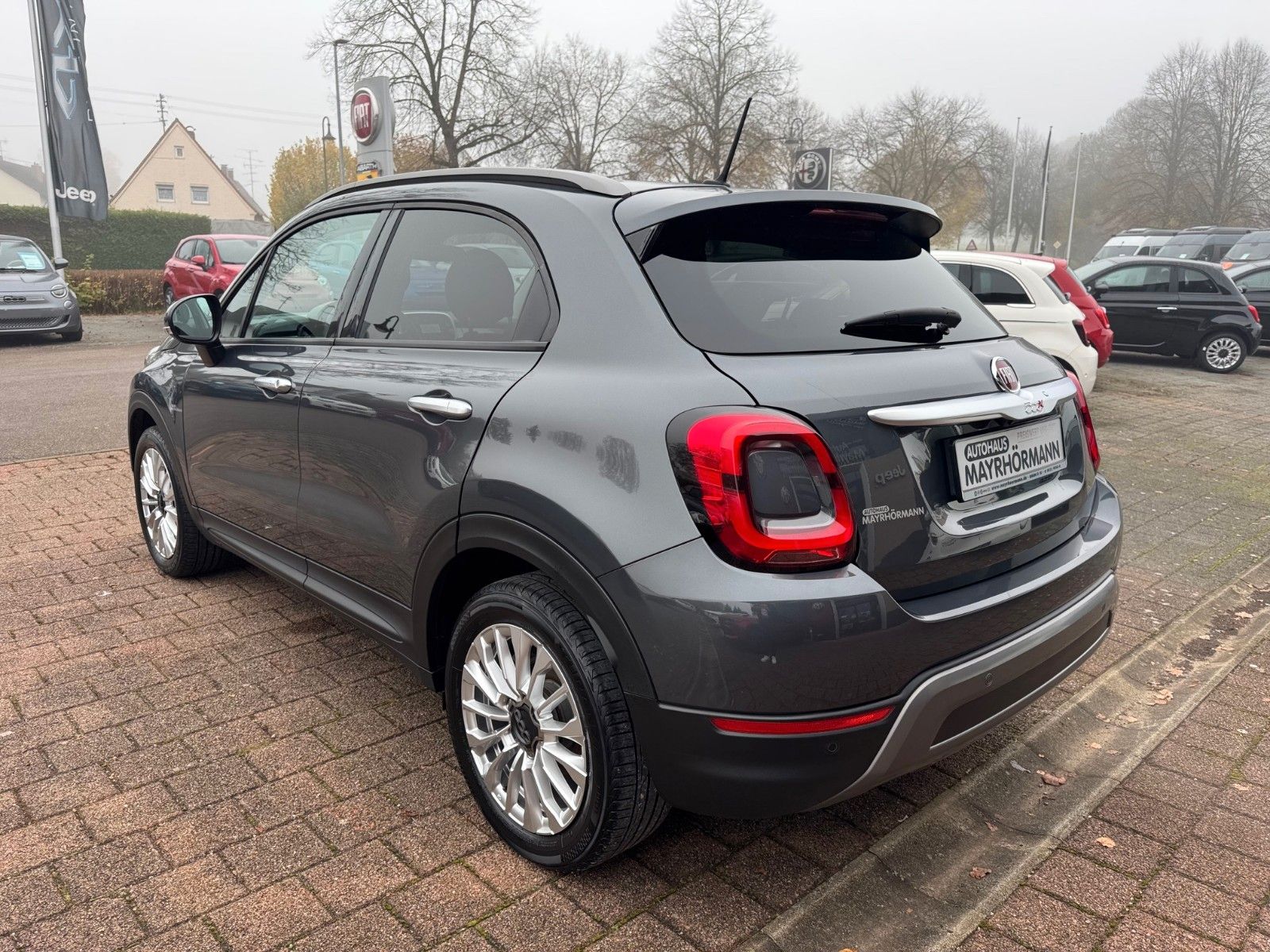 Fahrzeugabbildung Fiat 500X 1,0 Cross FireFly 120 PS KAMERA NAVI KLIMA