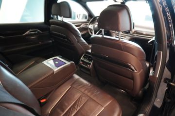 BMW 740 - 10