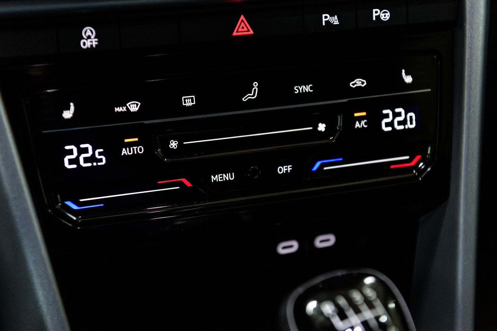 Fahrzeugabbildung Volkswagen T-Roc Goal 1.0 TSI LED+NAVI+ACC+APP