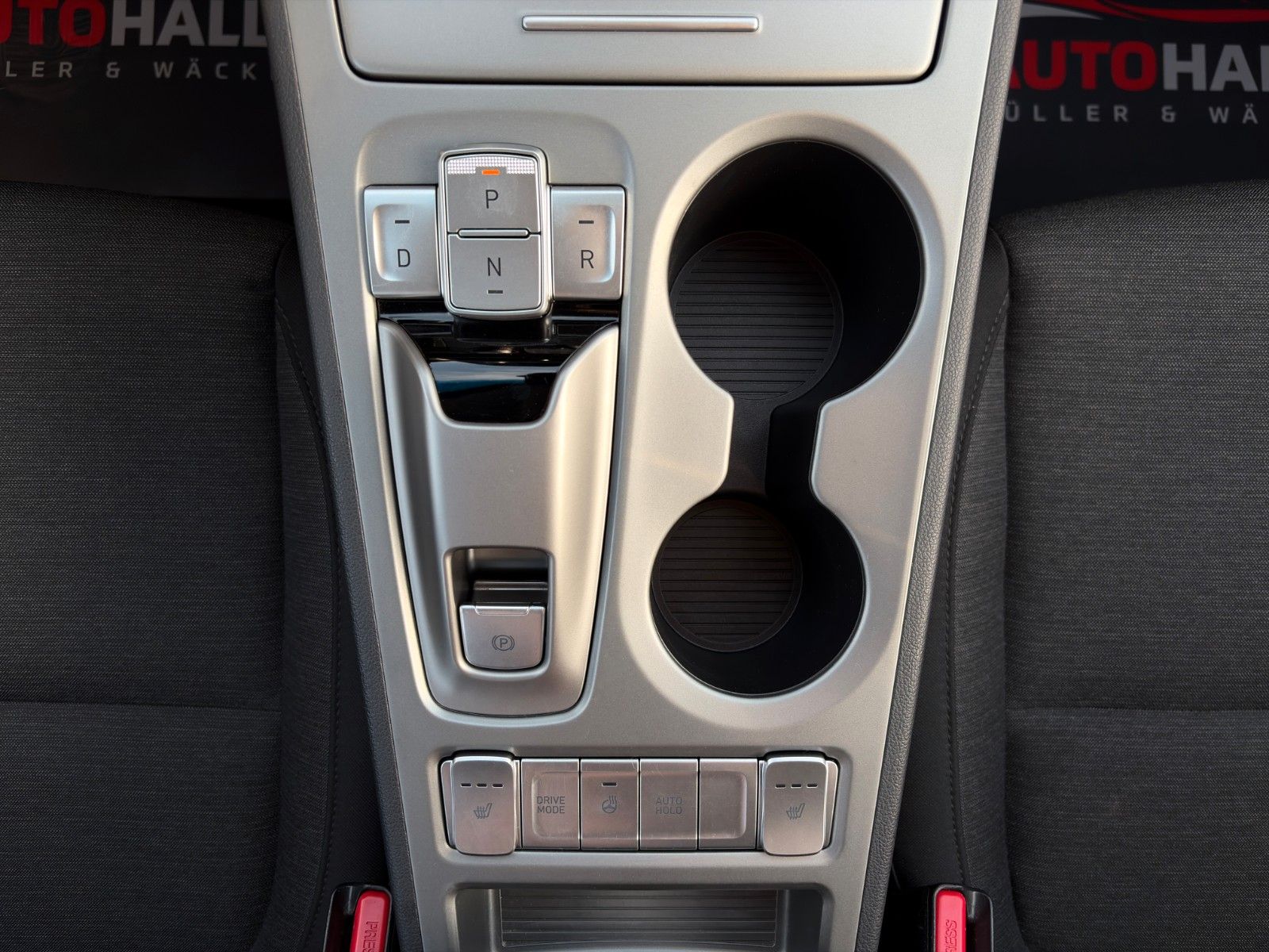 Fahrzeugabbildung Hyundai KONA E Select SHZ LHZ ACC LKA LFA Navi CarPlay