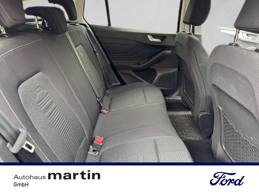 Fahrzeugabbildung Ford Focus 1.0 Active SYNC PDC SHZ KAMERA NAVI LED