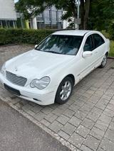 Mercedes-Benz Mercedes CDI 220 - EZ09/2001 - 143PS - Diesel - Mercedes-Benz 200 aus 2001