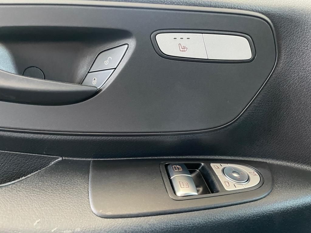Fahrzeugabbildung Mercedes-Benz Vito 114 Kasten lang 4x4 AHK, LED, Distronic