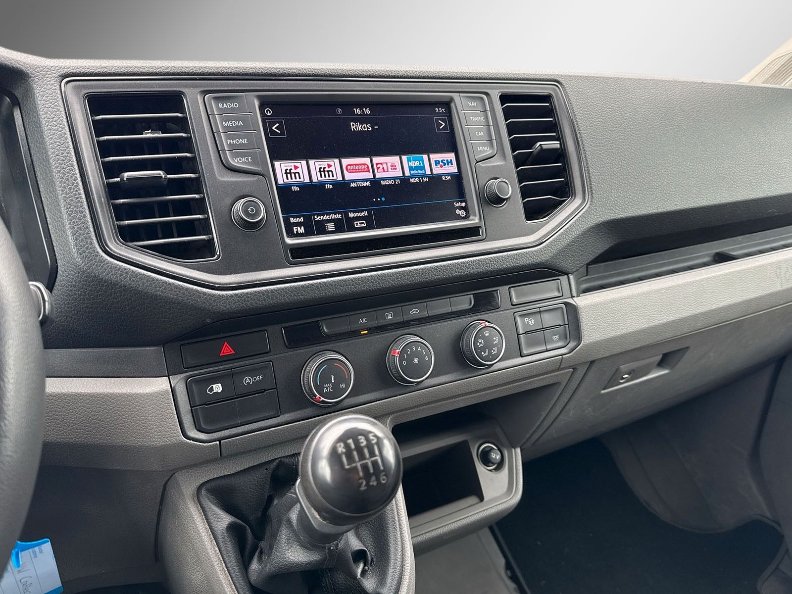 Fahrzeugabbildung Volkswagen Crafter*Standheiz*Tempo*AHK*Navi*Kamera*CarPlay*
