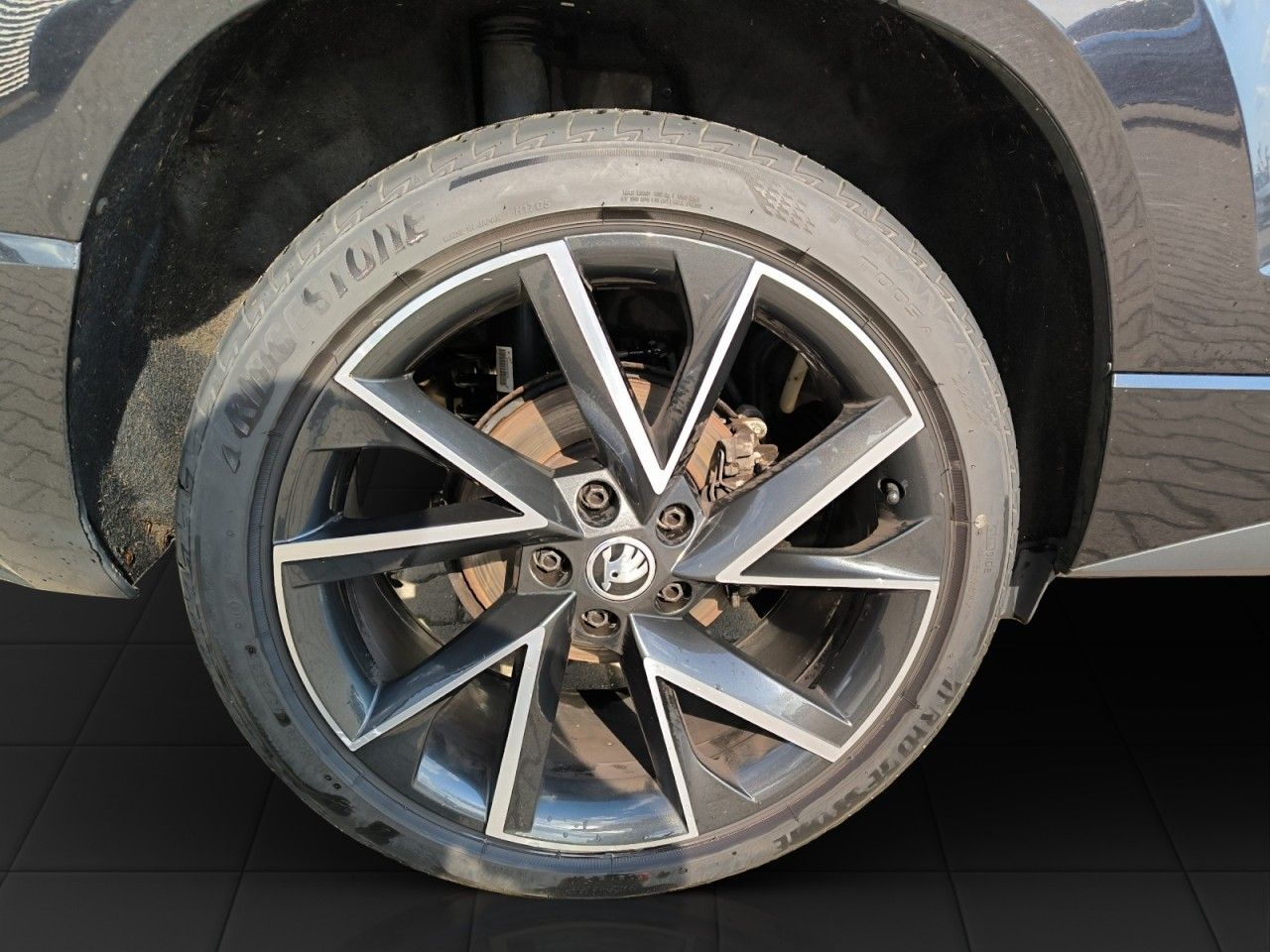 Fahrzeugabbildung SKODA Karoq Sportline 4x4 DSG,Navi,LED,SHZ