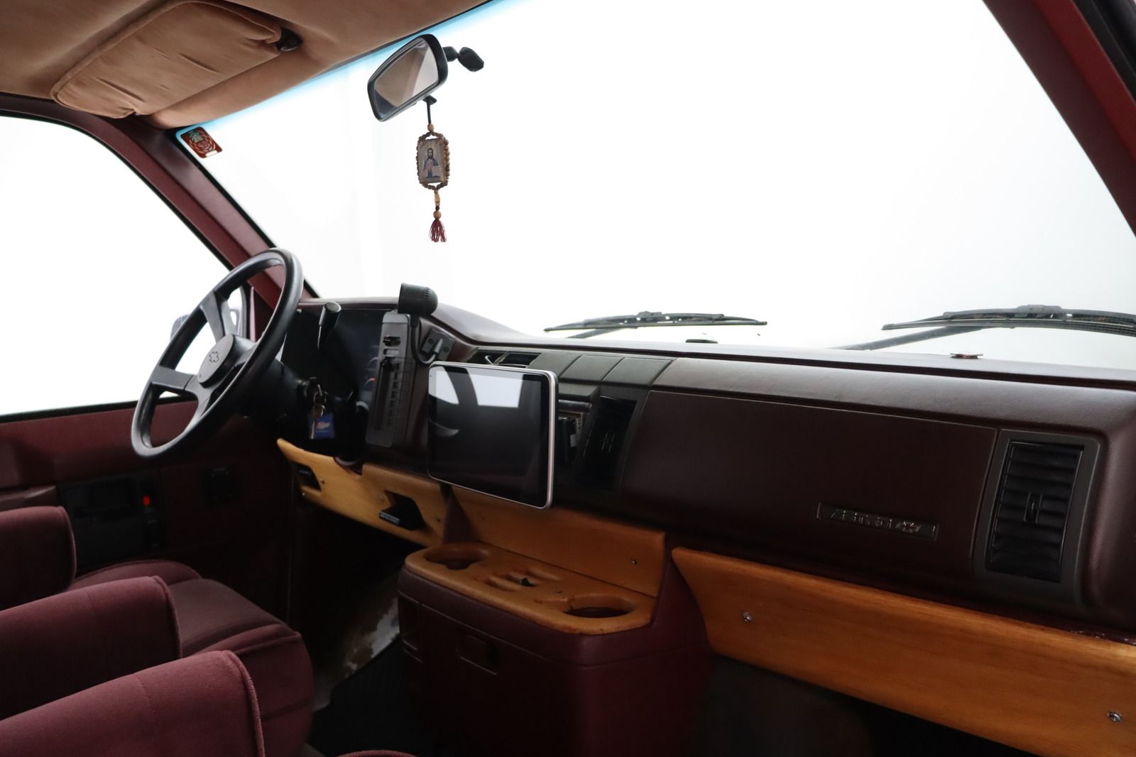 Fahrzeugabbildung Andere Chevrolet Astro Van WOMO * Vorzelt * HU/AU neu