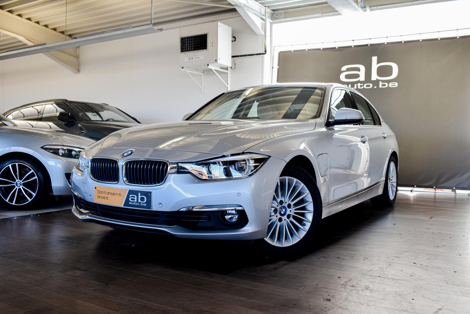 BMW 330 e LUXURY LINE, LEDER, HEAD-UP, PDC, LED, AIR