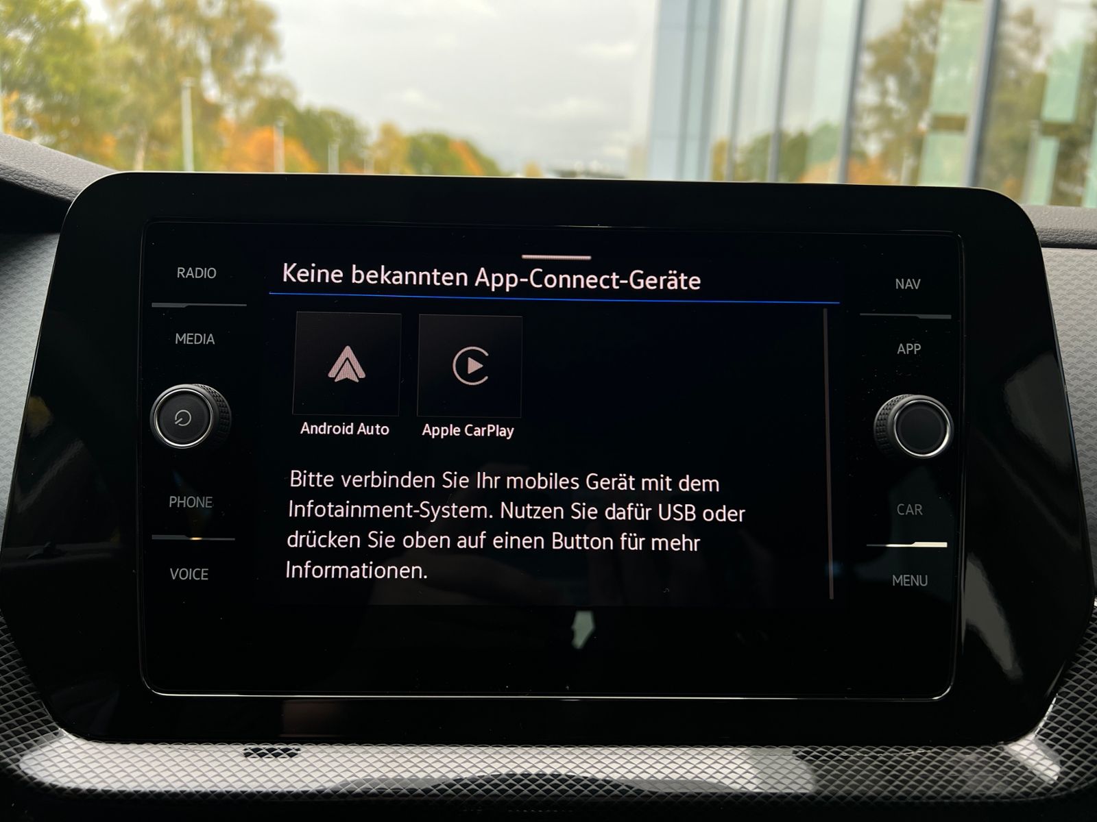 Fahrzeugabbildung Volkswagen T-Cross Life 1.0 TSI *LED, ACC, Navi, Kamera, 16