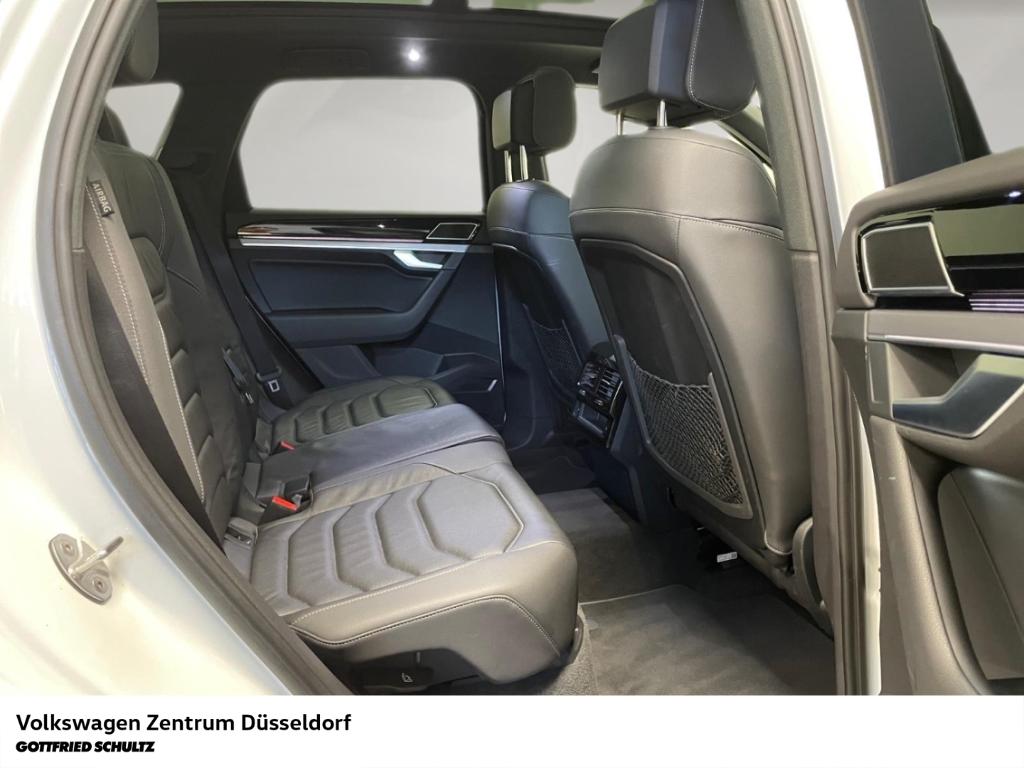 Volkswagen Touareg 3.0 TSI DSG R-Line 4Motion Navigation