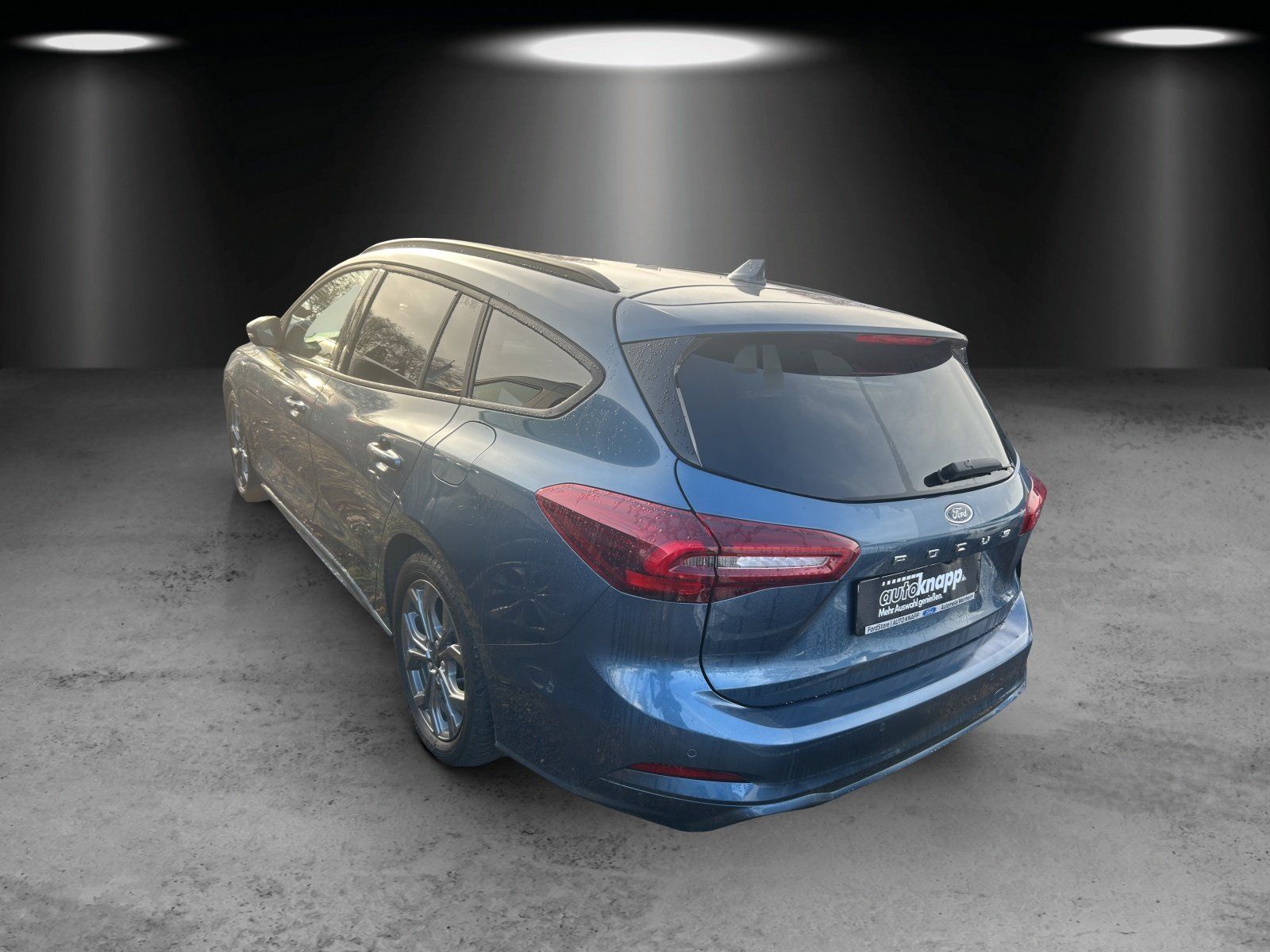 Fahrzeugabbildung Ford Focus 1.0 EcoBoost Mild-Hybrid ST-Line S/S