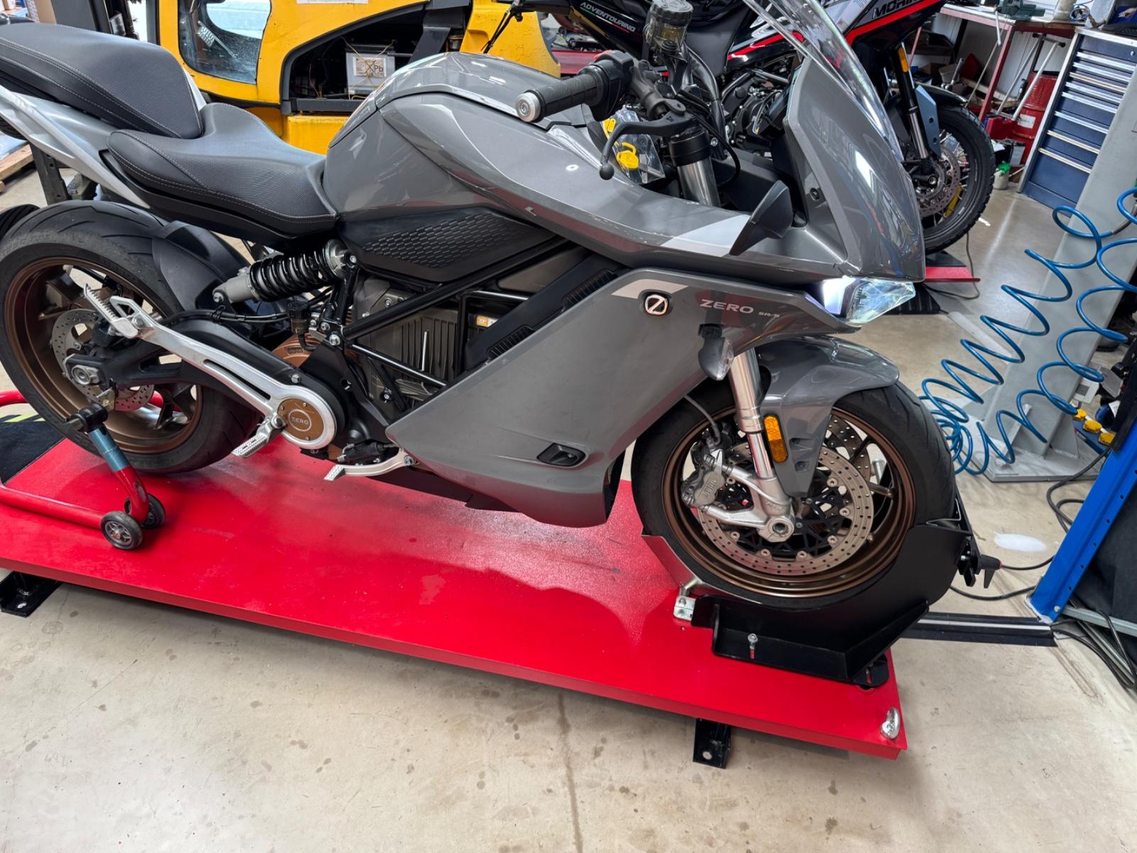 Zero SR-S Premium 12kW Charger, Garantie