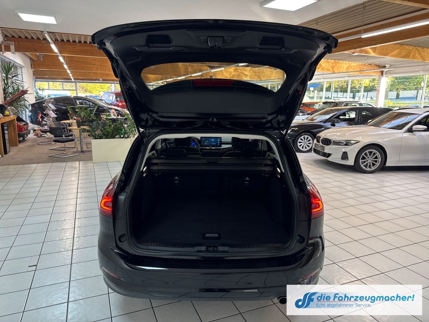 Fahrzeugabbildung Ford Focus Turnier Titanium X 1.5 EcoBlue EU6d Navi D