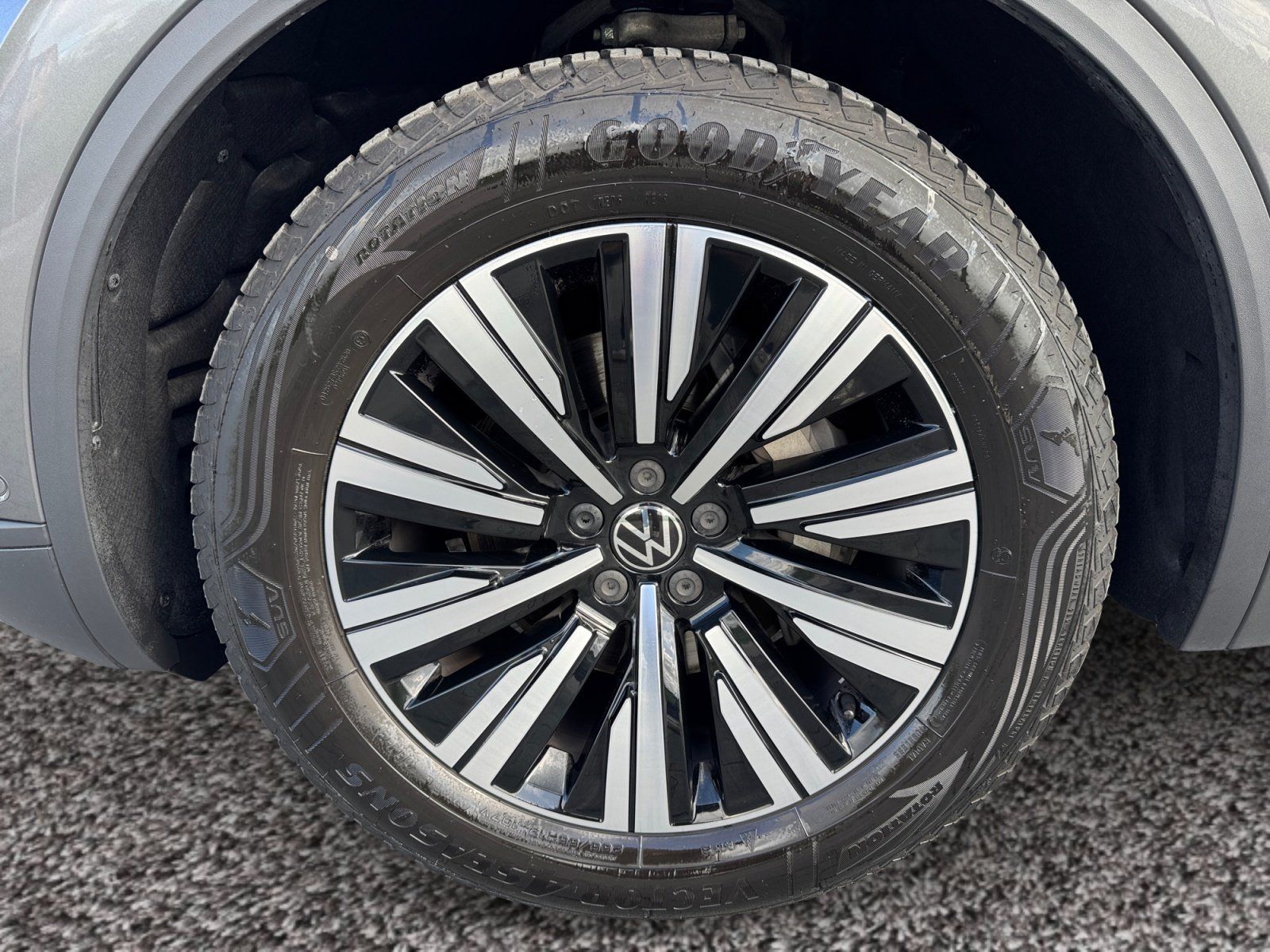 Volkswagen Touareg - Bild 8