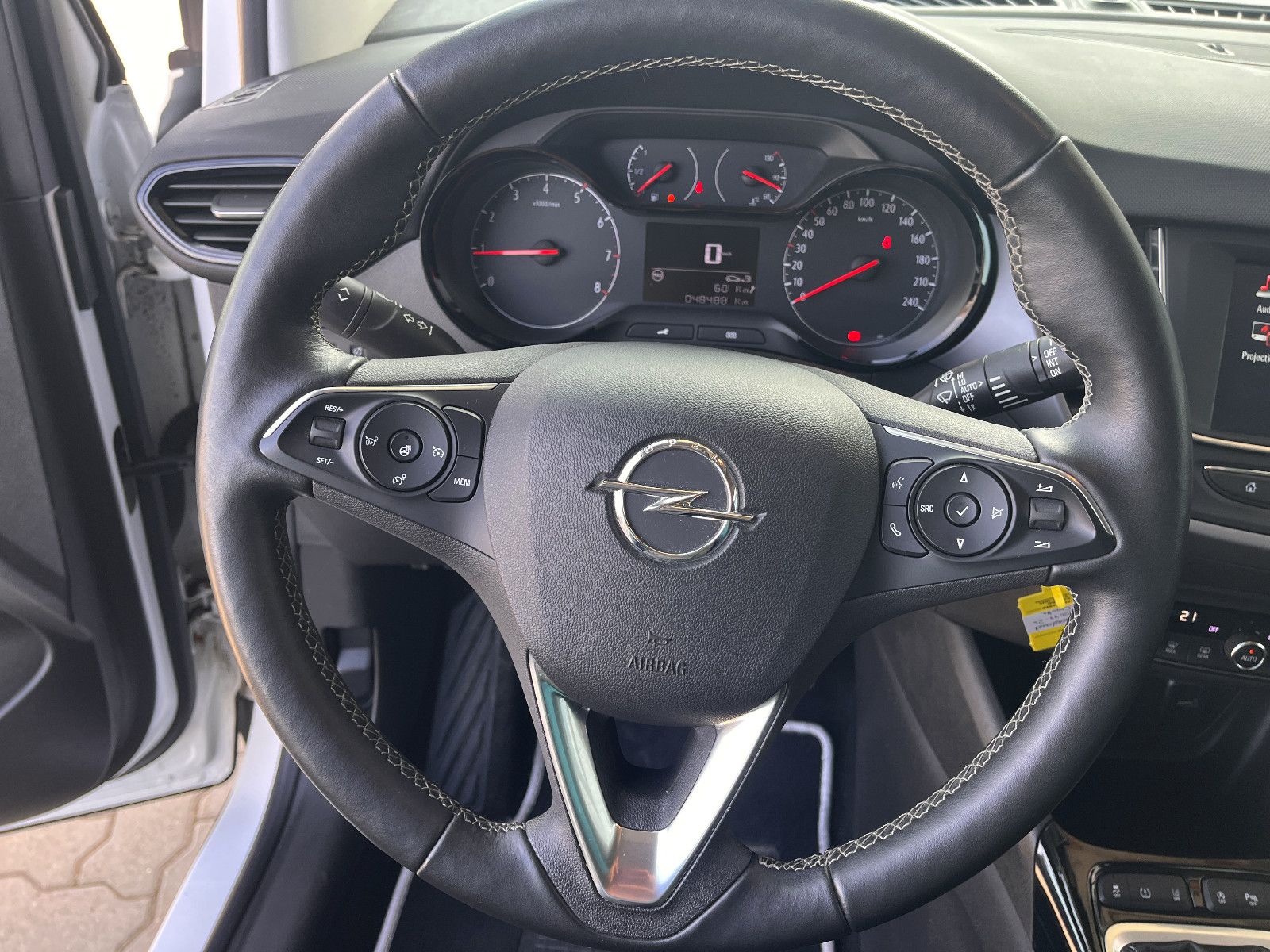 Fahrzeugabbildung Opel Crossland (X) 1.2