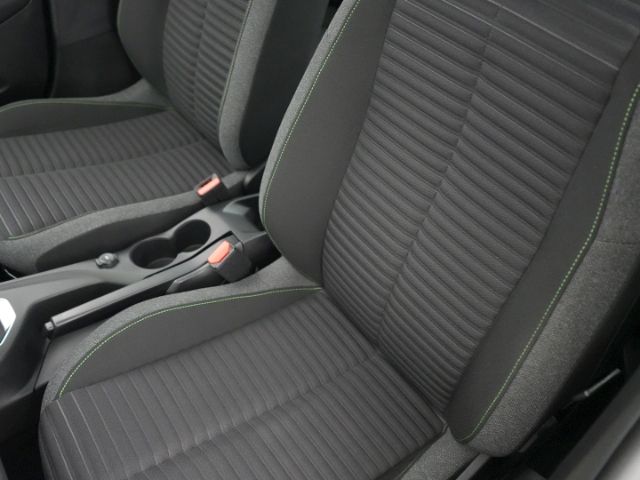 208 ACTIVE PURE TECH+LED+RÜCKFAHRKAMERA+SITZHEIZ