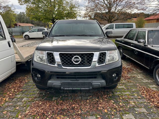 Nissan Navara Pickup KingCabSE4X4*AHK*KUPPLUNGSSCHADEN*